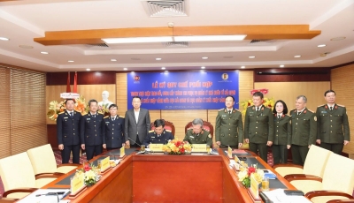 Cục Hải quan - Bộ Tài chính và Cục Quản lý xuất nhập cảnh - Bộ Công an ký kết Quy chế phối hợp trong thực hiện trao đổi, cung cấp thông tin phục vụ quản lý nhà nước về hải quan và xuất nhập cảnh